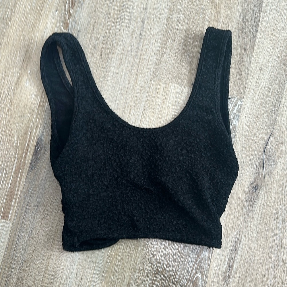 Black stretchy tank top crop top with 3 silver hearts in the back xs